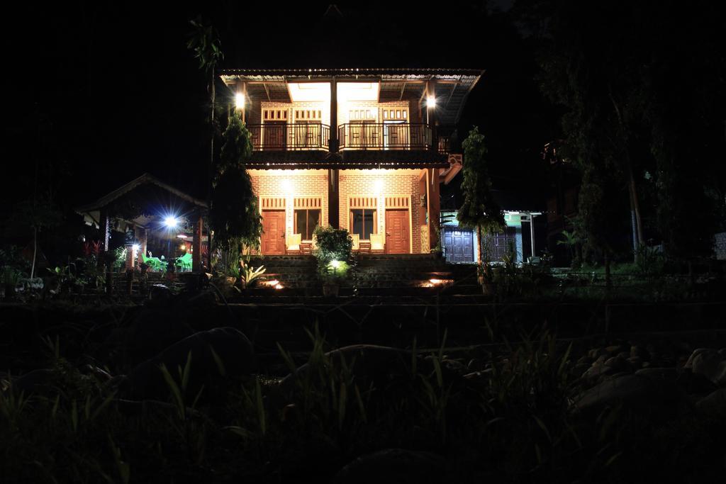 Отель Thomas' Retreat Букит-Лаванг Экстерьер фото